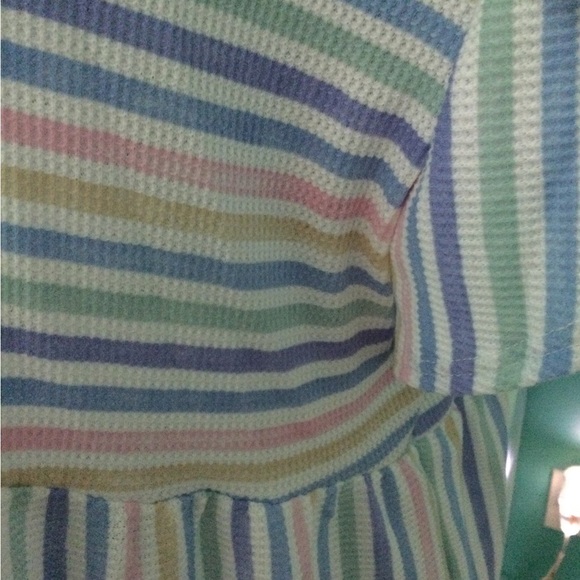 Haptics Striped Top with Flutter Sleeves NEW Size XL (12-16) - Picture 2 of 5